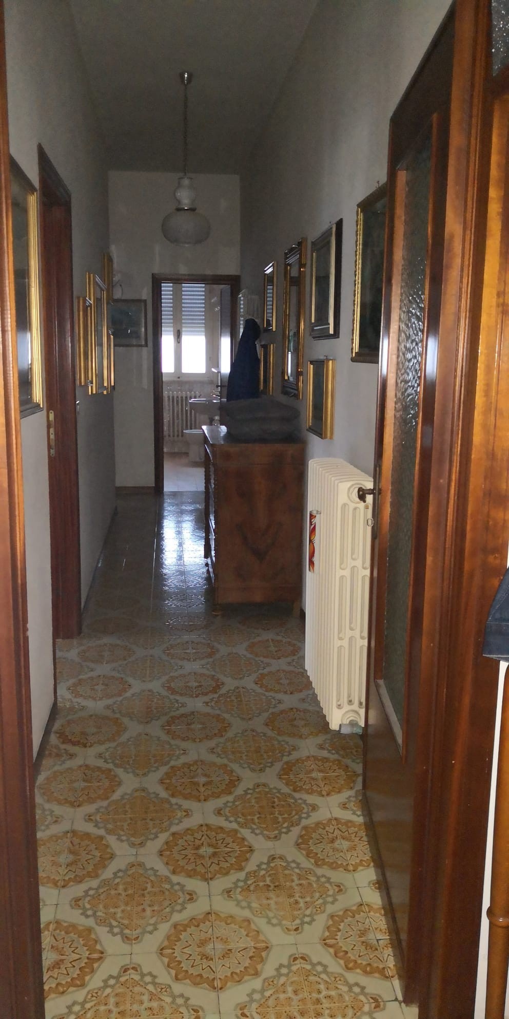 La Cigna in piccolo condominio anni 70